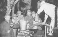 Drawing rations at a field 
kitchen during the Port Stephens exercise, 7th October 1938 (Sydney Morning Herald photo)