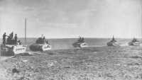 British ‘I’ 
tanks moving up to Tobruk, January 1941