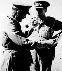 General Freyberg and 
Brigadier Kippenberger, August 1942