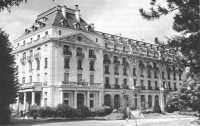 Trianon Palace Hotel, SHAEF 
Headquarters