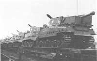 Medium tanks ready for 
shipment from Marseille to combat areas, 10 February 1945