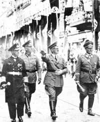 Hitler with (from left to 
right) Grossadmiral Erich Raeder and Field Marshals Keitel and Goering