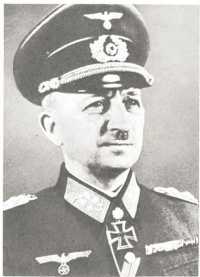 General der Panzertruppen 
Otto von Knobelsdorff