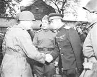 General Hodges meets the 
Russians at the Elbe