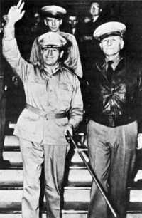 General Macarthur with 
General Hurley after arriving in Australia