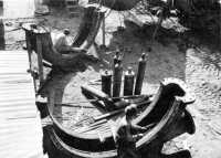 Welding dredge equipment, a 
repair job undertaken by an Engineer heavy shop company, Leyte, February 1945